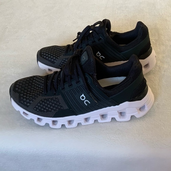 ON Cloudswift  women’s Running Sneakers - Picture 4 of 16